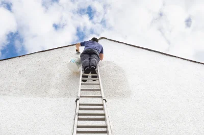 Peinture extérieure à Lespéron — façades et ravalement